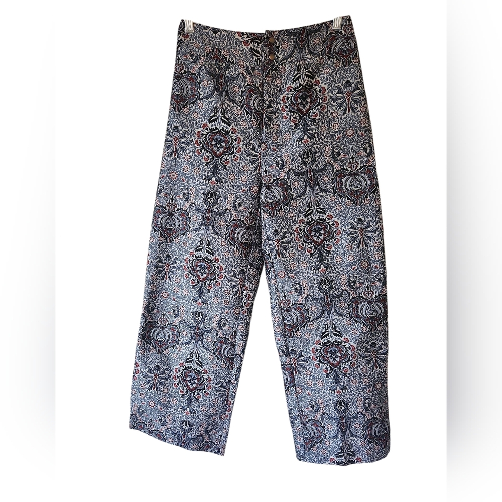 Urban Outfitters Women's Gray Red Juliet Cropped Victorian Jacquard Pants Size 2